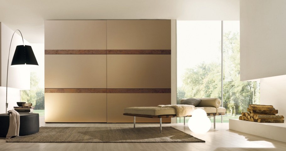 Шкаф в неоклассическом стиле