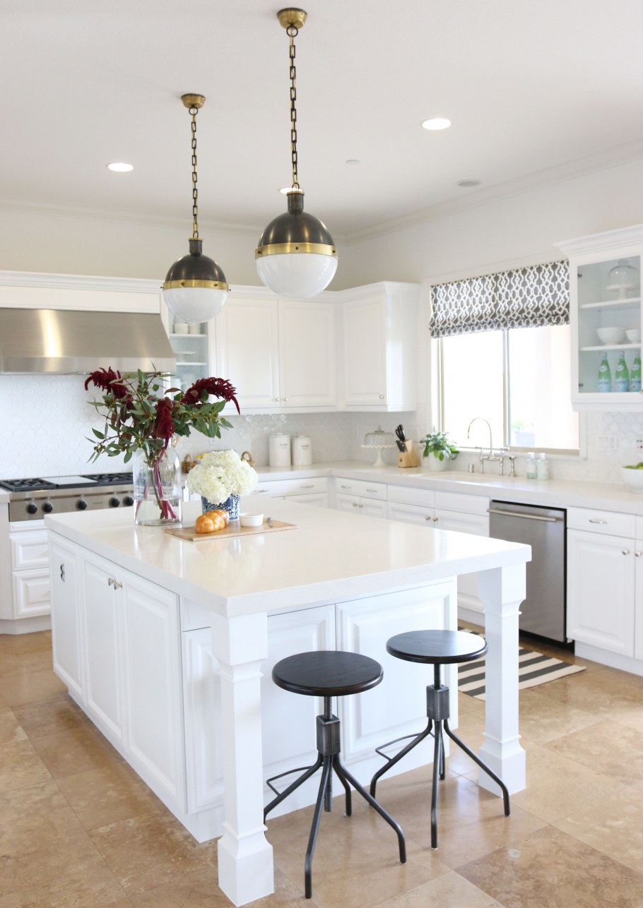 Дизайн просторной кухни в стиле Модерн