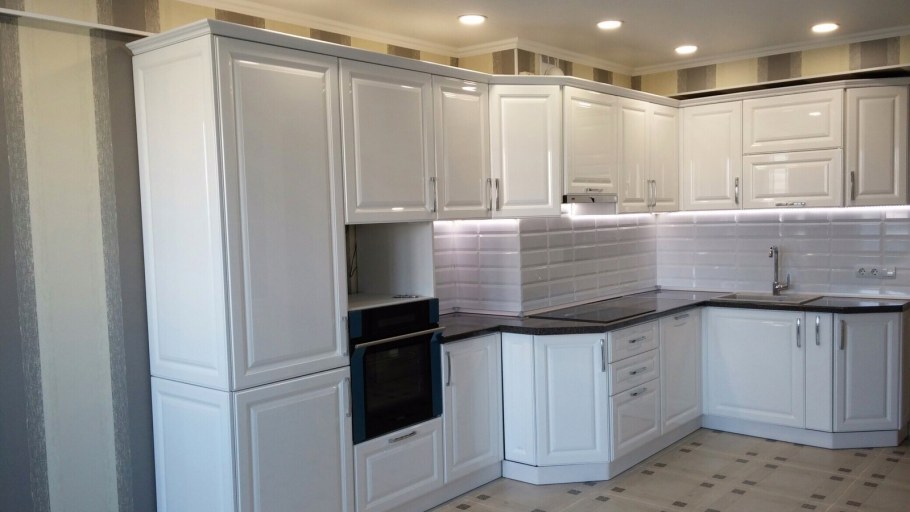 Кухня с фрезерованными фасадами МДФ