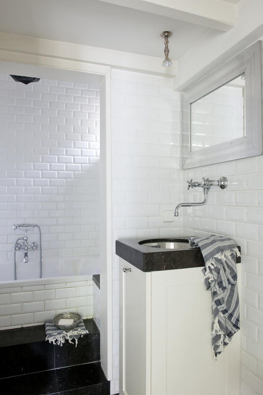 Ванная в скандинавском стиле плитка кабанчик