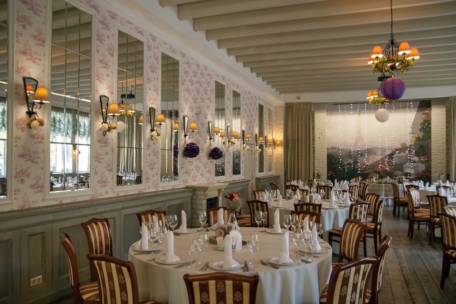 Проект в стиле Прованс кафе