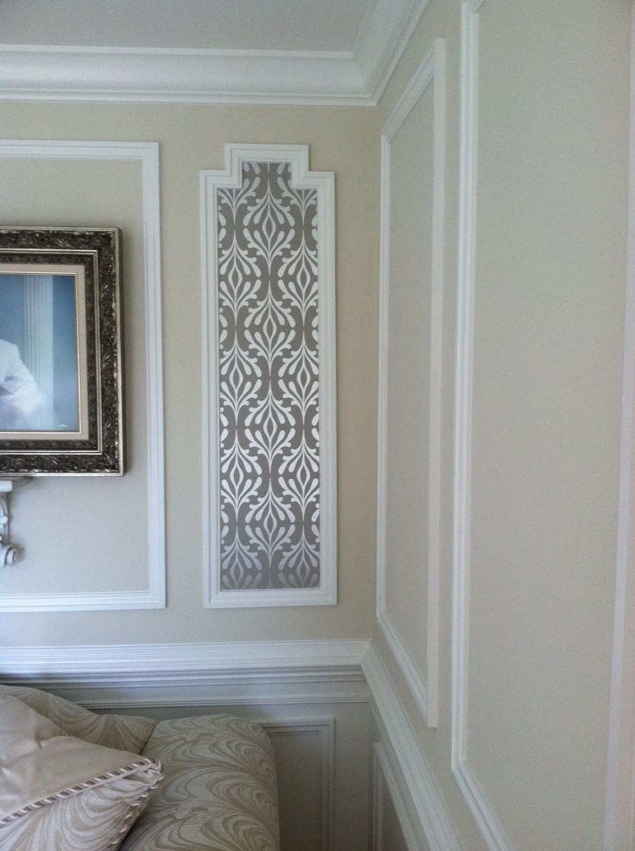 Рамки из молдингов в интерьере