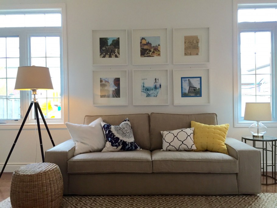 Постеры икеа в интерьере гостиной