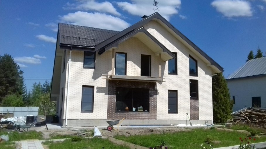 Стройка дома из пеноблоков