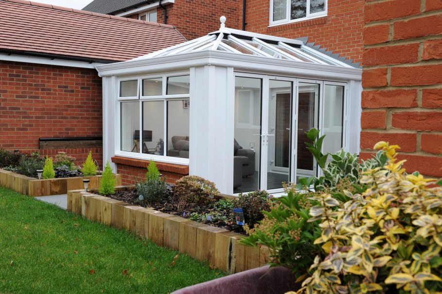 Стеклянная веранда к дому