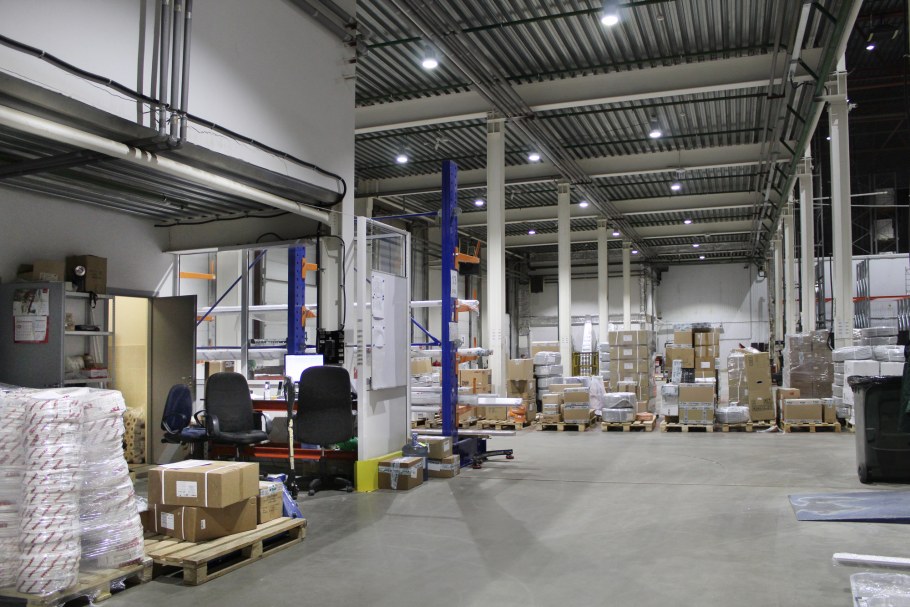 Сочетание цветов с серым в интерьере