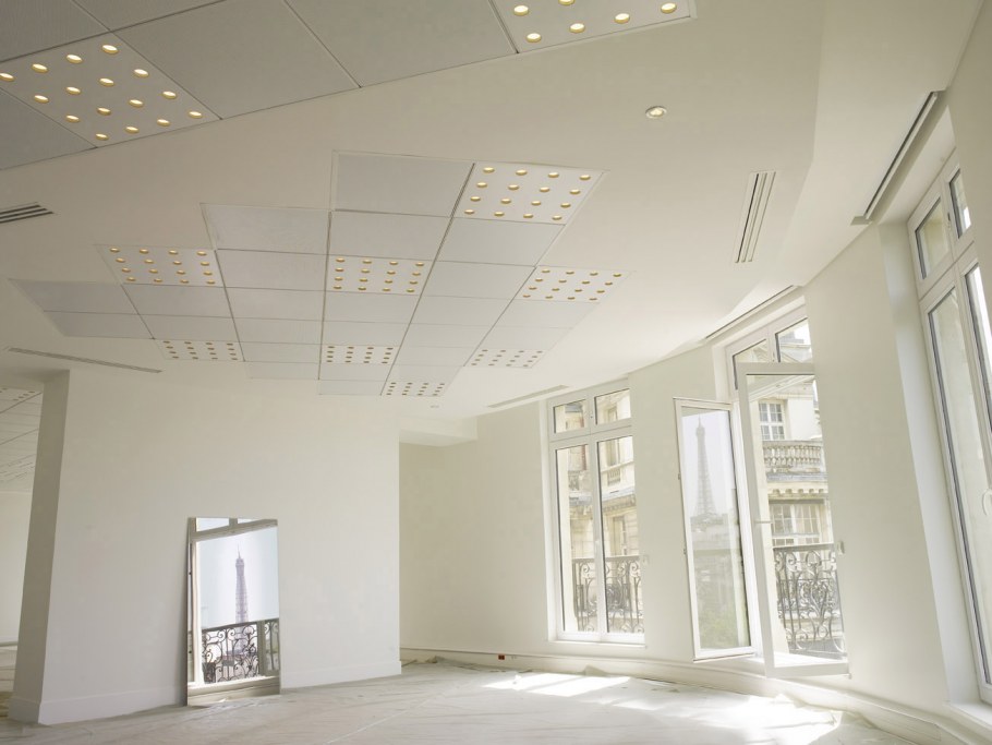 Потолки в больших зданиях