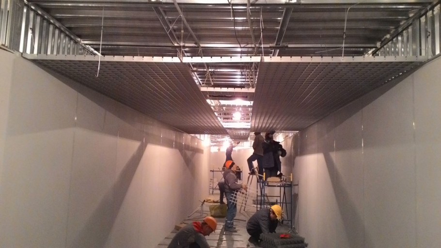 Подвесной потолок промышленный