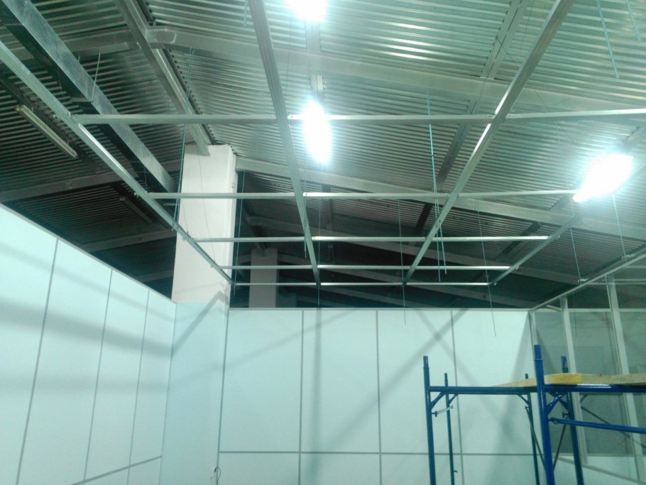 Фальшпотолок Армстронг