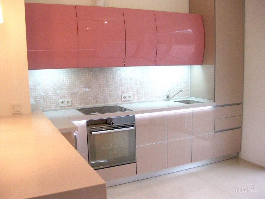 Фиолетовая матовая кухня