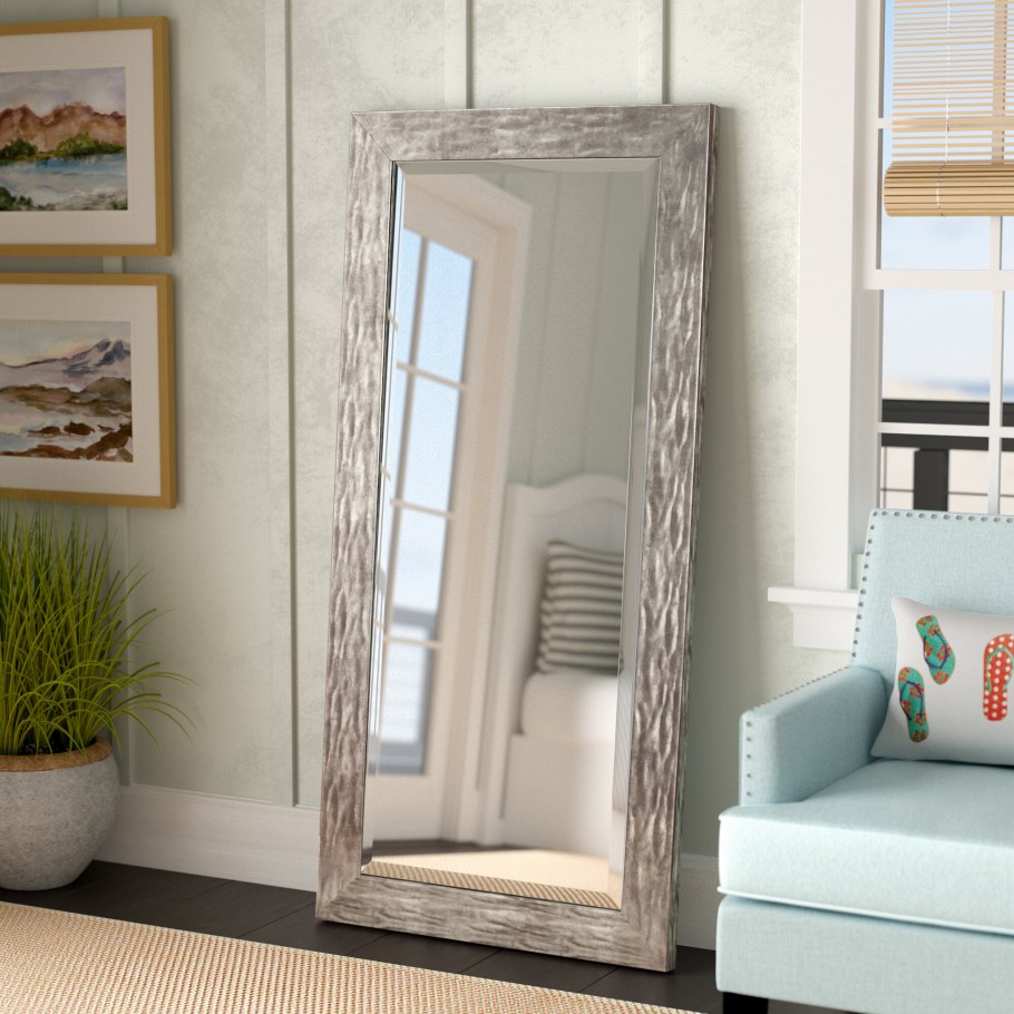 Зеркало в немецком стиле