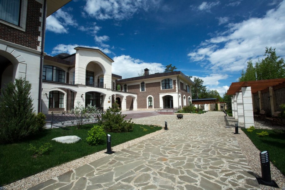 Резиденция большое Сареево