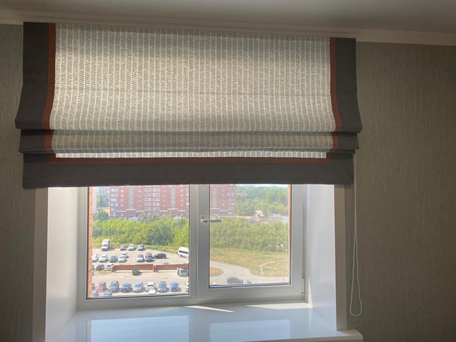 Римские шторы в рамке