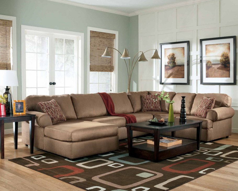 Угловая мягкая мебель для гостиной