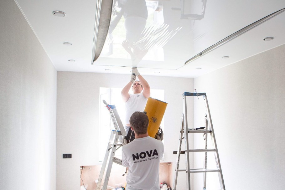 Натяжные потолки рабочие