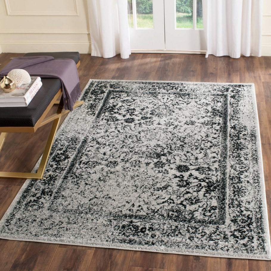 Красивые ковры в гостиную