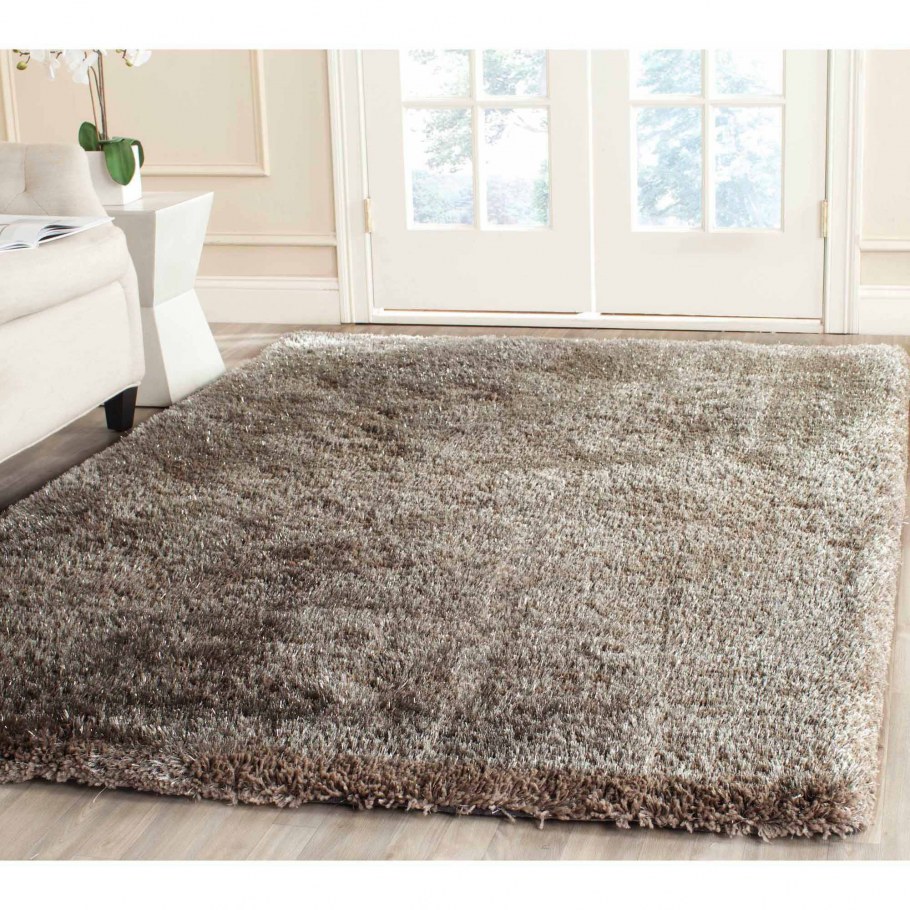 Серый ковер с блестками