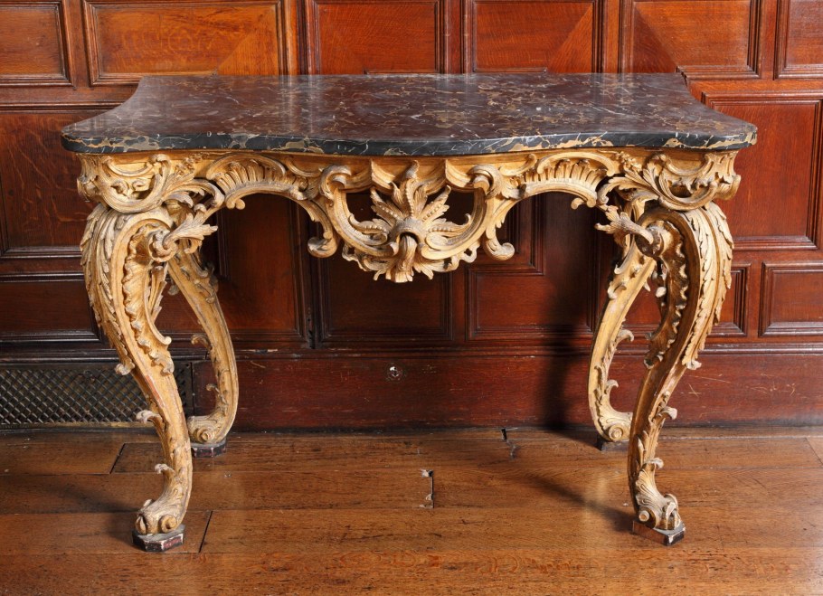 Резьба по дереву столы