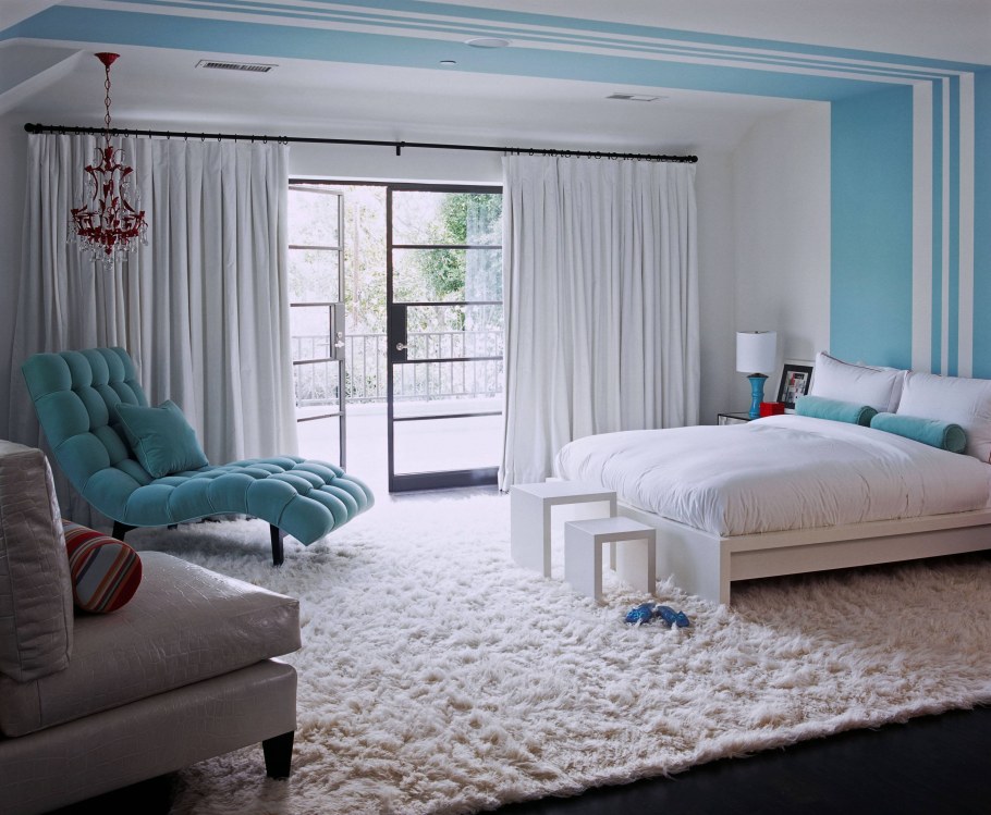 Белый ковер в спальню