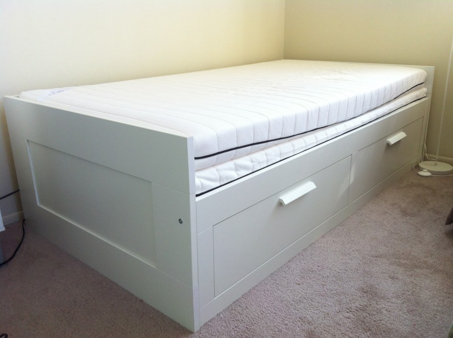 БРИМНЭС тумба