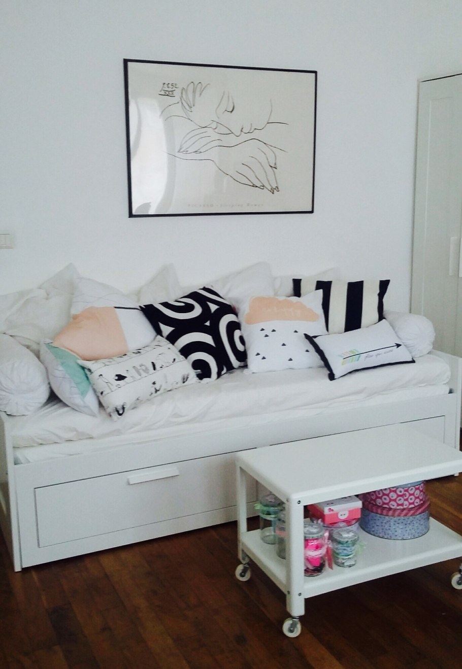 Кушетка ikea БРИМНЭС