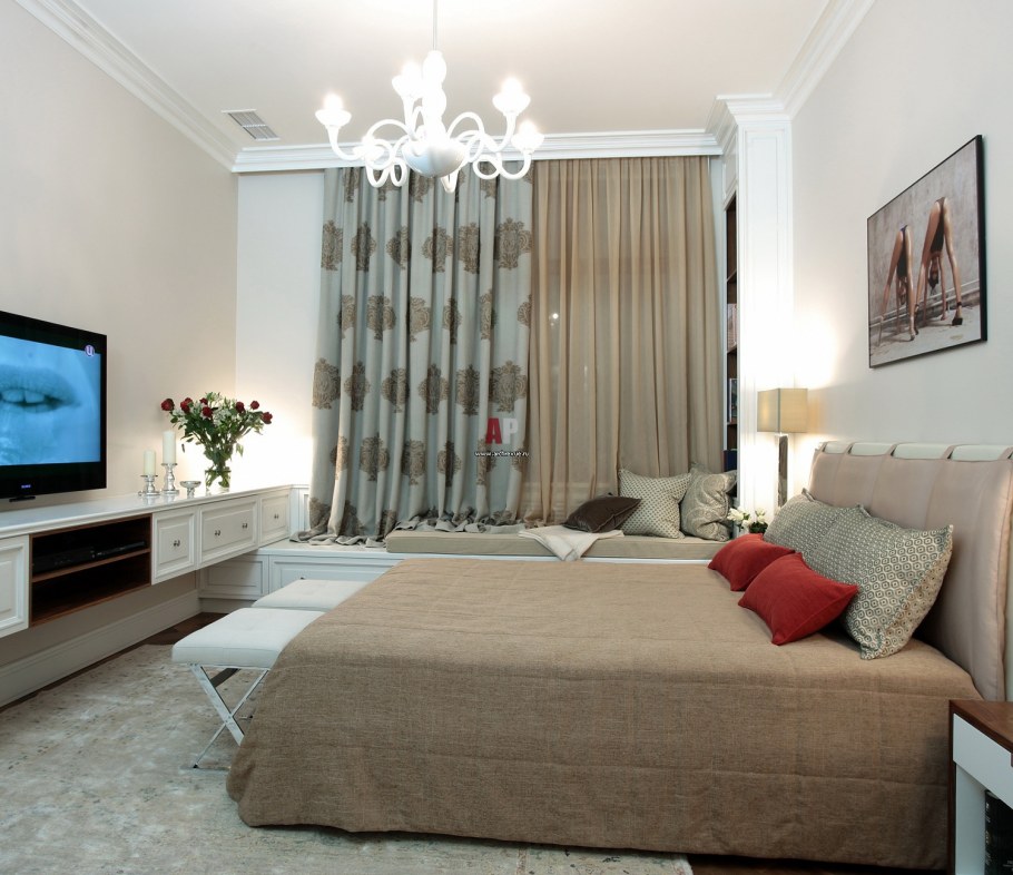 Телевизор в спальне