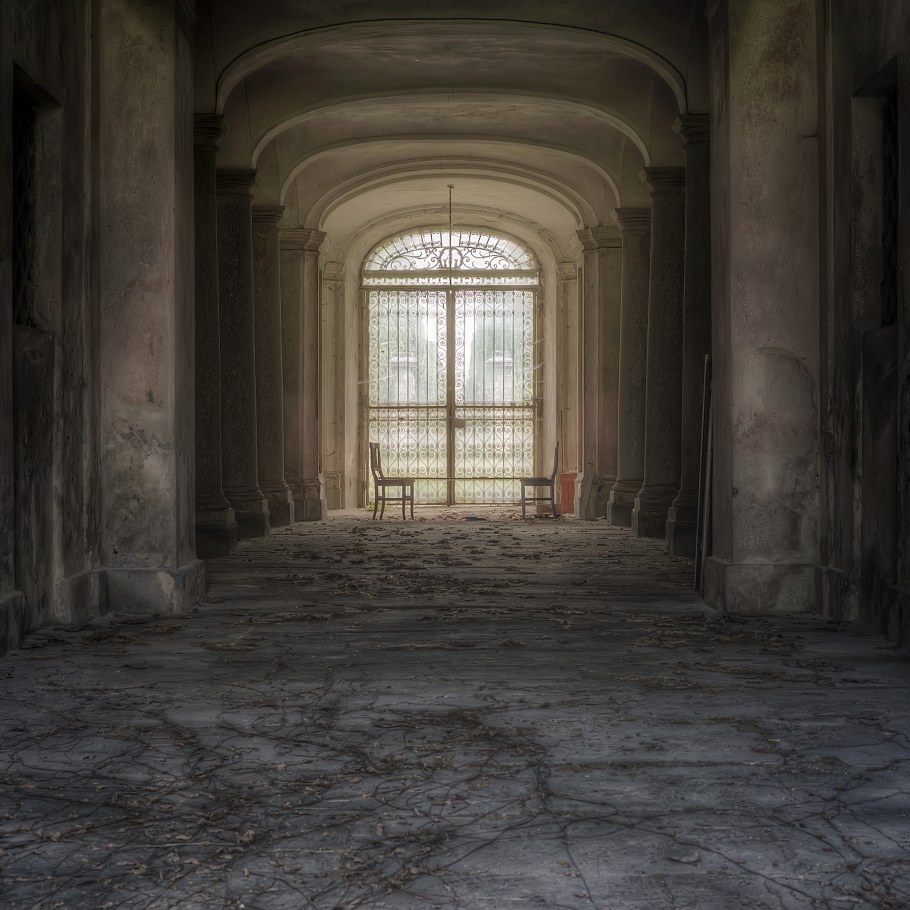 Двери архитектура