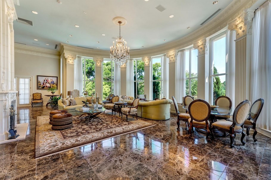 Золото в интерьере