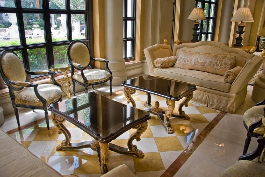 Интерьер эпохи Возрождения цвета