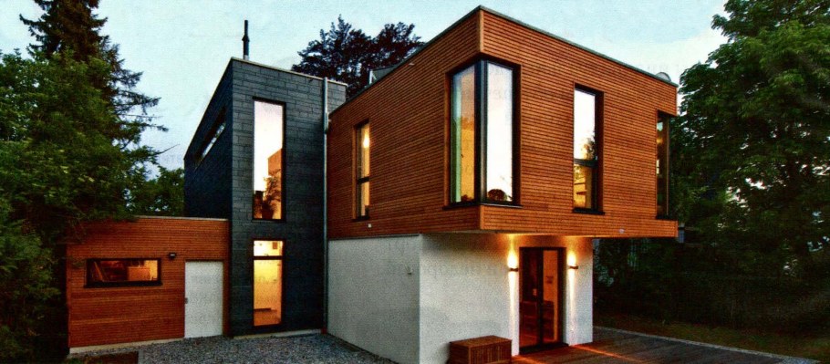 Отделка рейкой дома с плоской кровлей