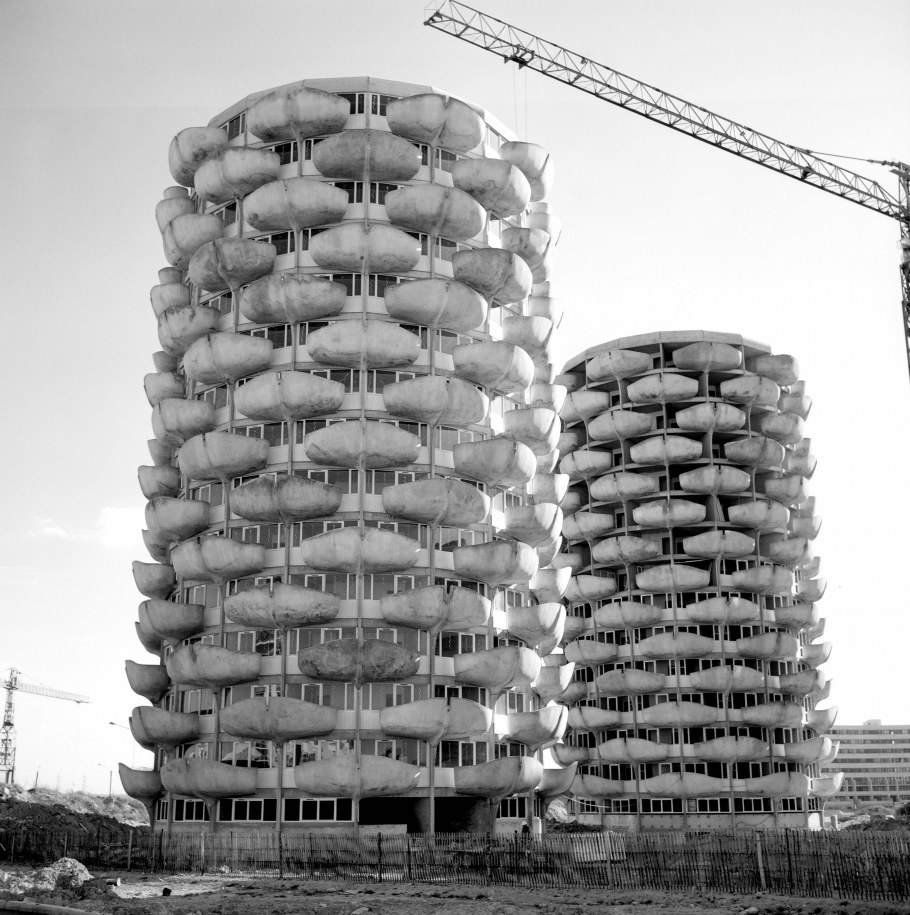 Париж брутализм