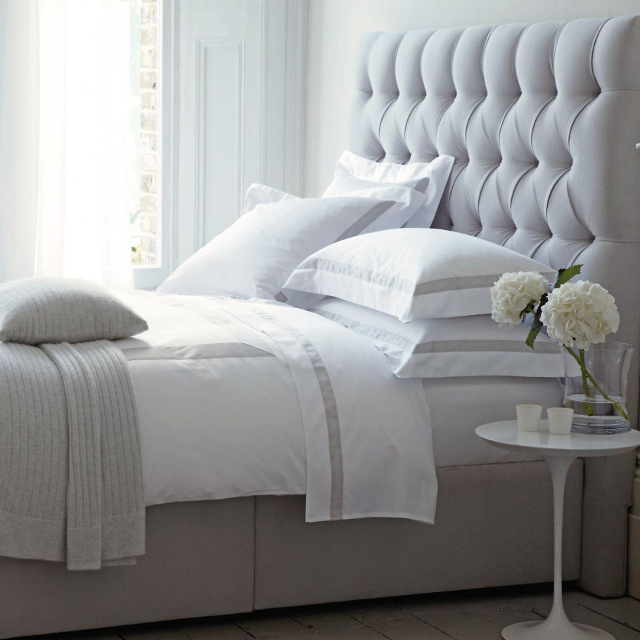 Текстиль для белой спальни