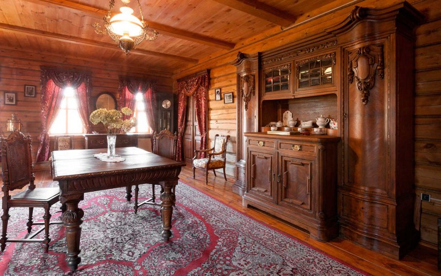 Купеческий деревянный дом 19 века