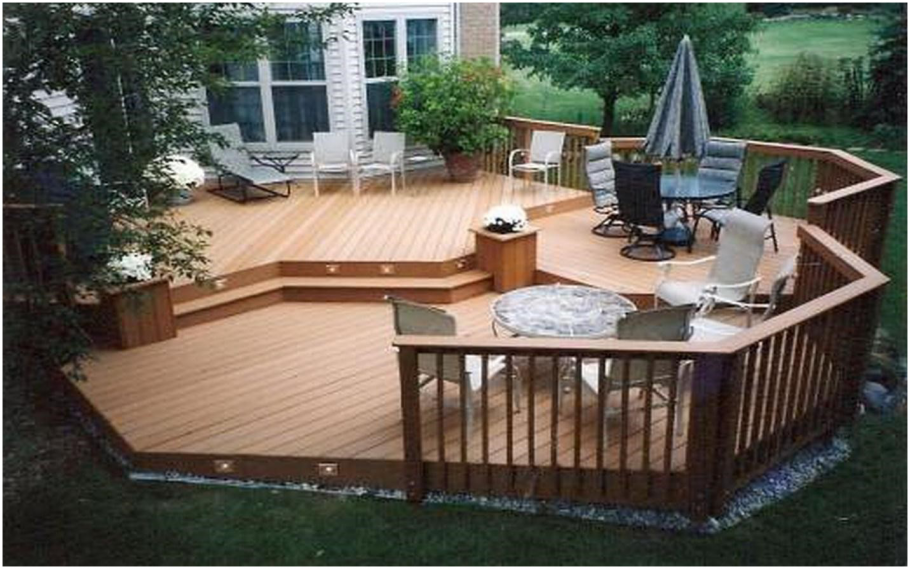 Терраса с бассейном многоуровневая на даче