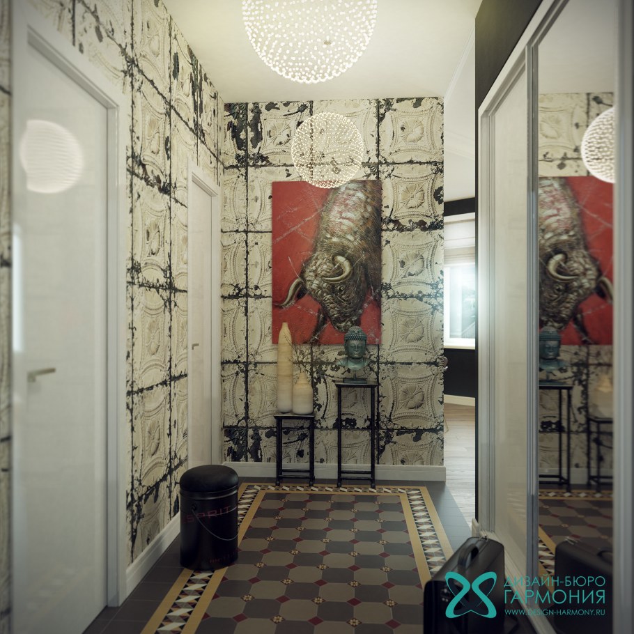 Плитка на стене в прихожей