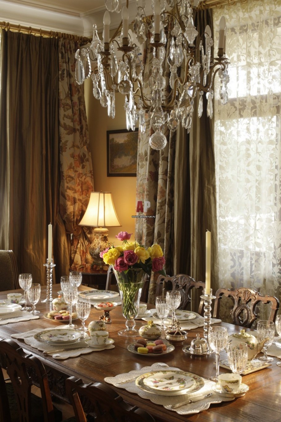 Столовая в викторианском стиле