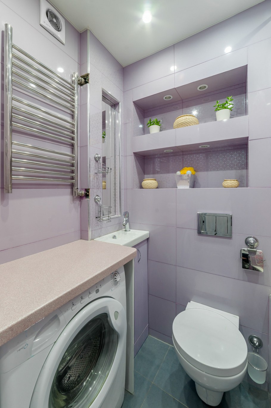 Малогабаритная ванная с туалетом