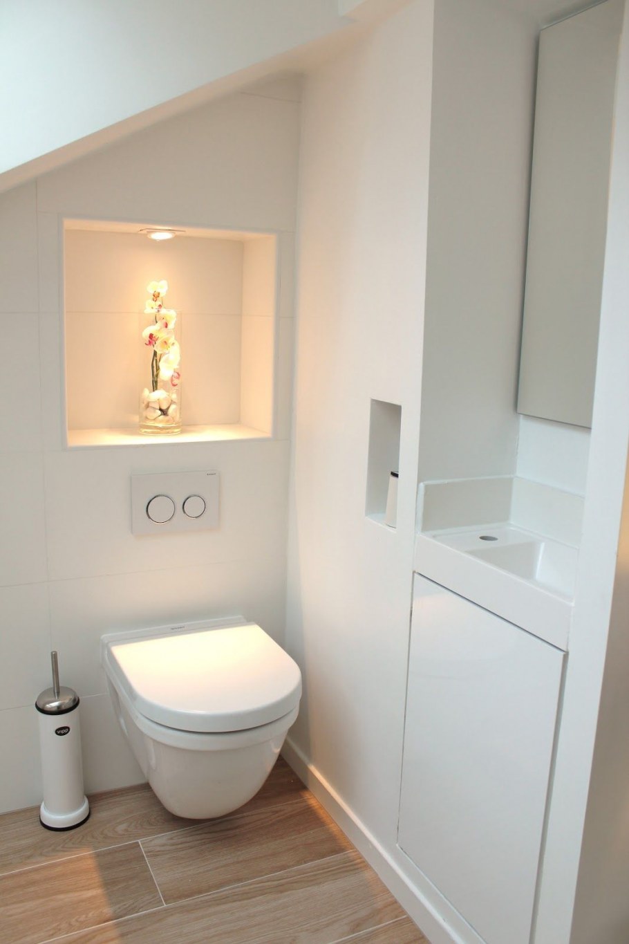 Туалет с нишей