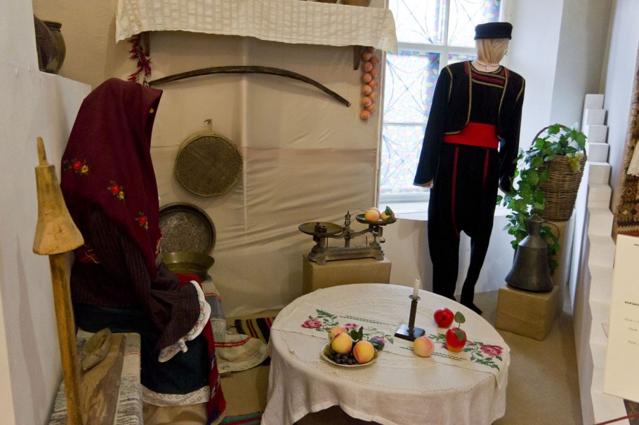 Жилища. Поселения усадьбы адыгов Черкесов.