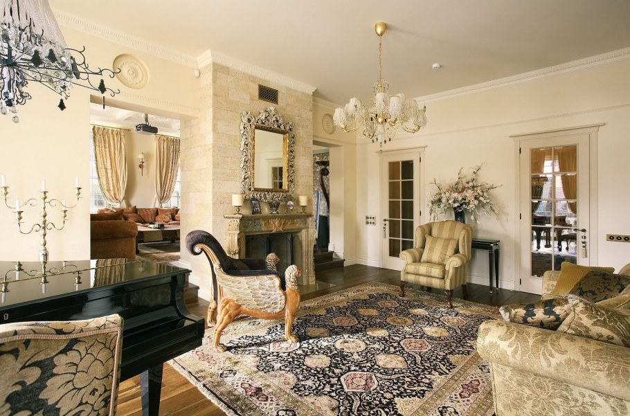 Гостиная в стиле Ампир с камином