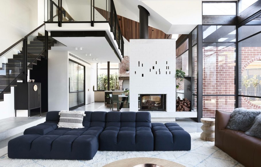 Гостиные с высокими потолками