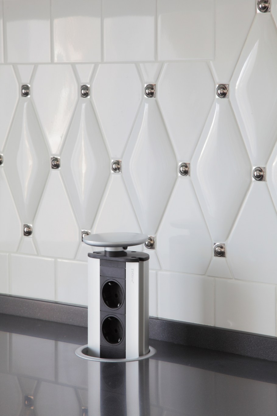 Плитка ромбиком белая на кухню