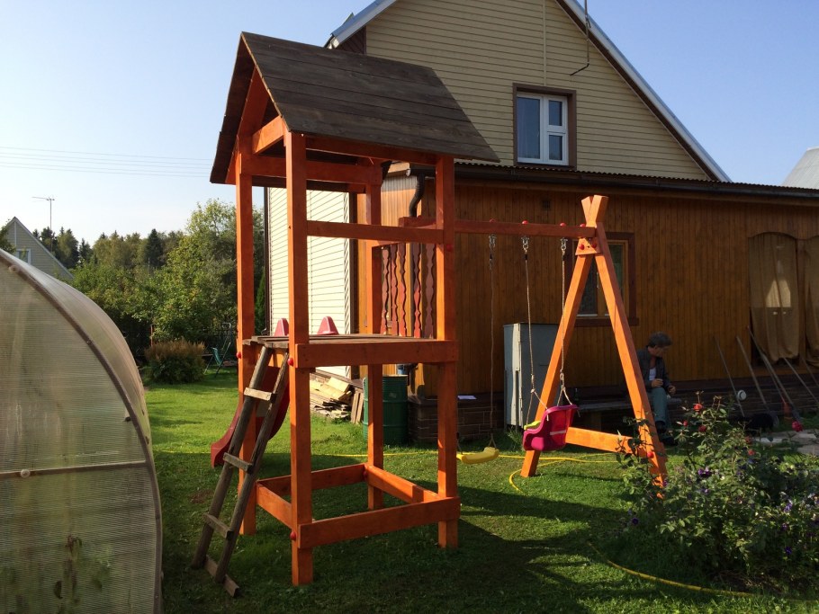 Постройки для детей на даче