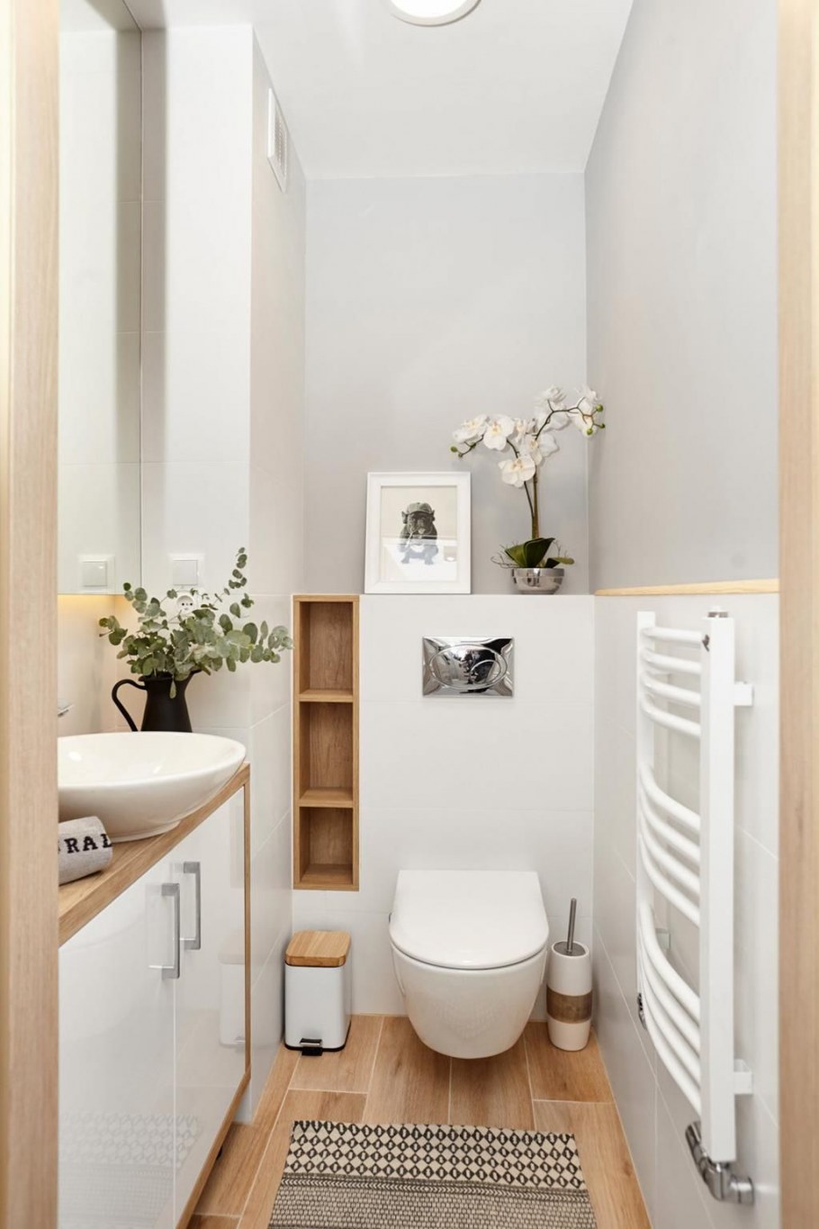 Современная маленькая ванна