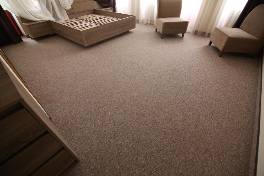 Ковролин в комнате
