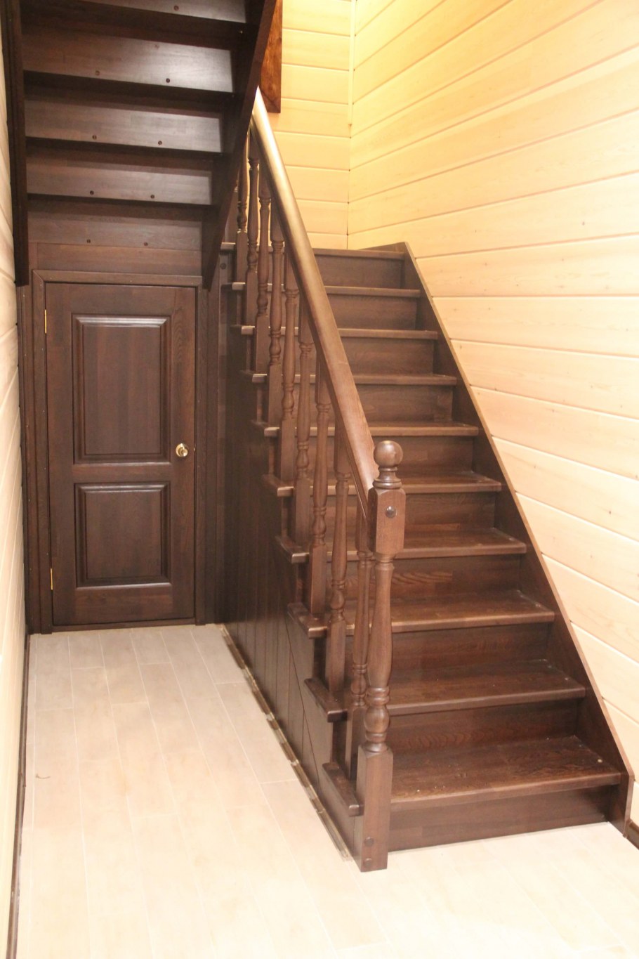 Лестница двухмаршевая 180