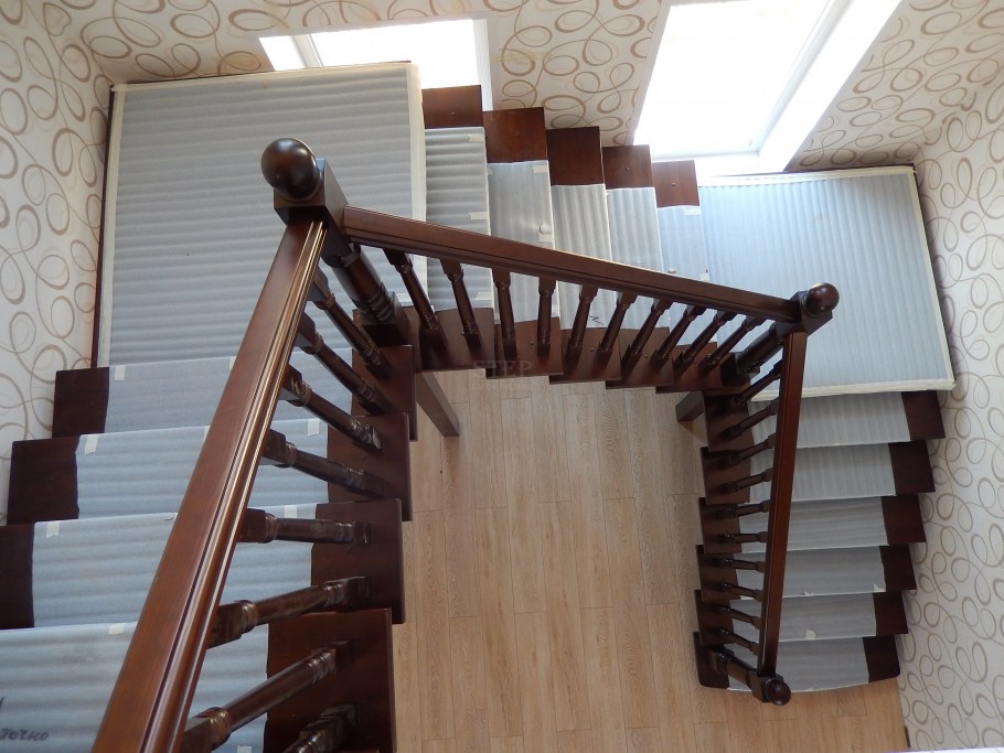 Лестница трехмаршевая п образная