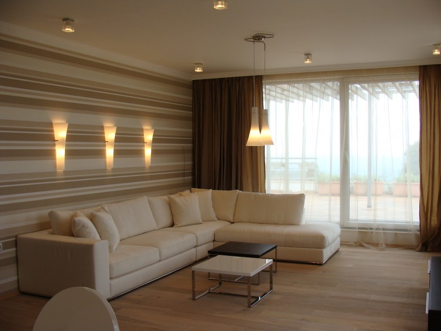 Отделка гостиной ламинатом