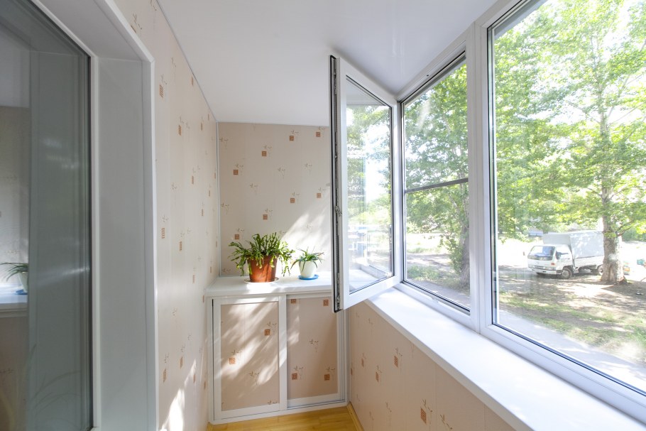 Французское панорамное остекление балкона п44