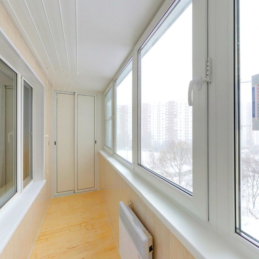 Остекление и отделка балконов